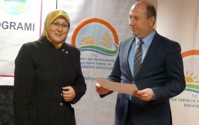 Kadın &Ccedil;ift&ccedil;ilere Sertifika 2