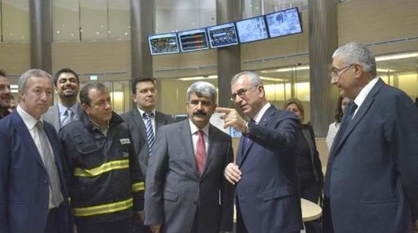 Kocaeli &Uuml;niversitesi'nden T&uuml;praş'a '&uuml;niversite-Sanayi İşbirliği' Ziyareti