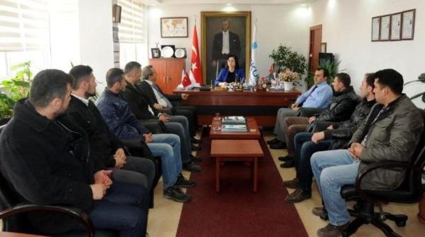 &Uuml;cretleri I&ccedil;in Eylem Yapan Madenciler Işten &Ccedil;ıkarıldı