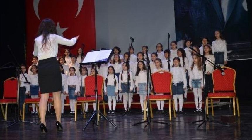 &Ccedil;ocuklar Nevruz&rsquo;u Şarkılarla Kutladı
