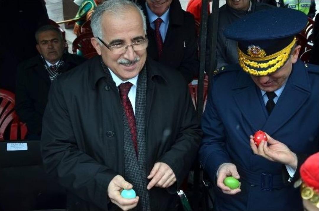 Baharın Habericisi &lsquo;nevruz&rsquo; Eskişehir&rsquo;de Karla Karşılandı