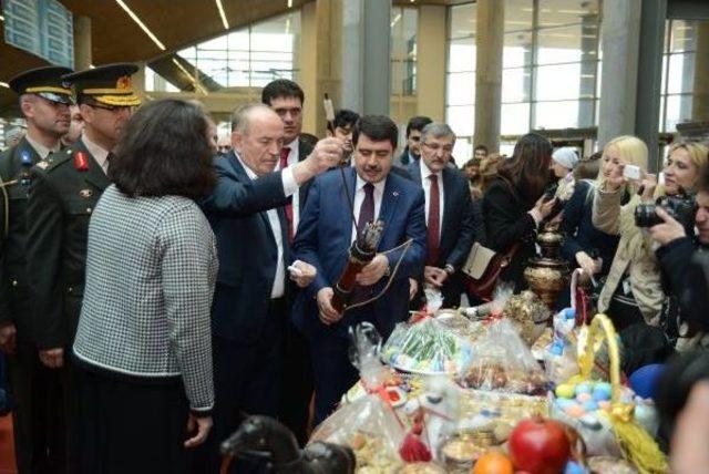 İstanbul’Da Nevruz Bayramı Zeytinburnu’Nda Kutlandı