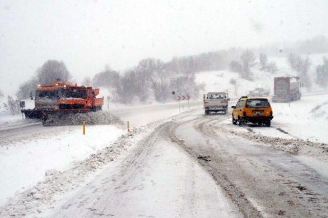 Tokat'ta Kar Yağışı Etkili Oldu