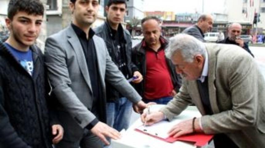 Erzinliler Osmaniye&rsquo;ye Bağlanmak İ&ccedil;in İmza Kampanyası Başlattı