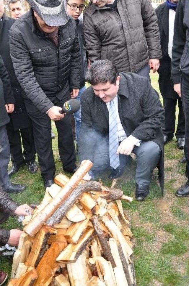 Ekinözü’nde Nevruz Ateşini Kar Ve Yağmur Da Söndüremedi