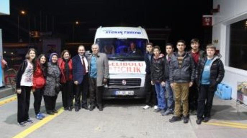 Ali Aşkın&rsquo;dan &Ccedil;anakkaleli Sporculara Destek