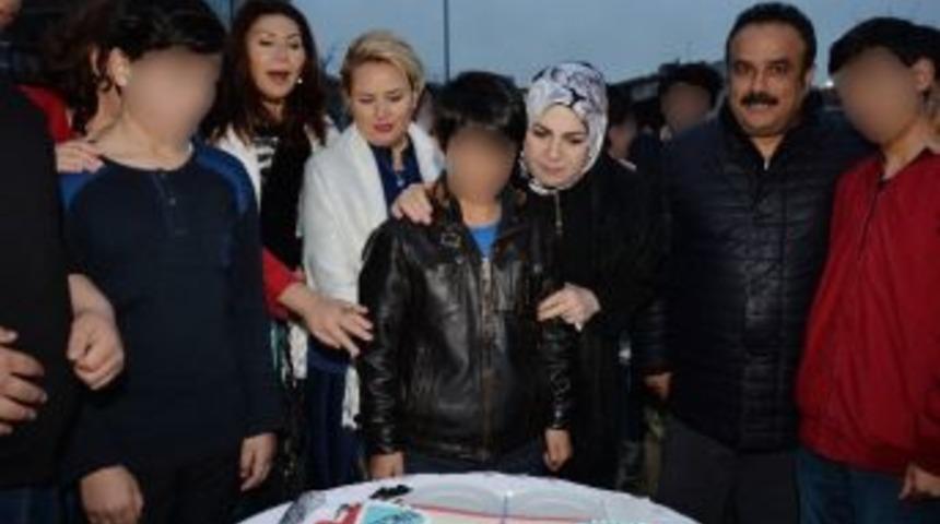 İstanbul Emniyet M&uuml;d&uuml;rl&uuml;ğ&uuml; &Ccedil;ocuk Şube&rsquo;den &Ccedil;ocuklara Ve Ailelerine Eğitim