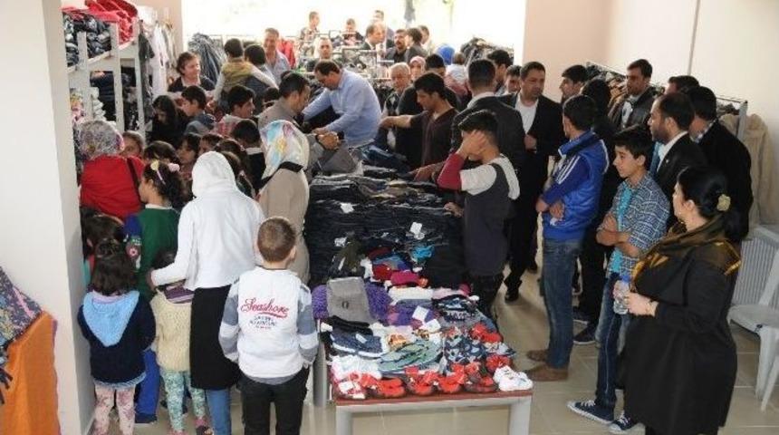 Mersin&rsquo;den T&uuml;rkmenlere Yardım Eli
