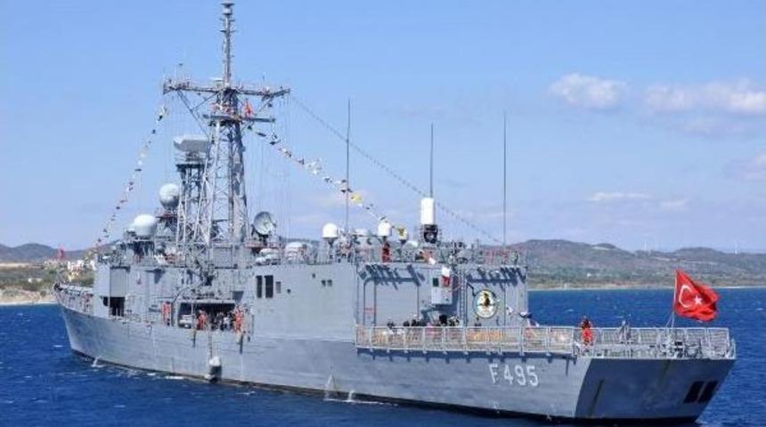 Savaş Gemileri Halkın Ziyaretine A&ccedil;ıldı