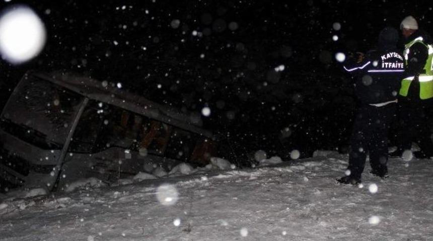 Mhp Kurultayından D&ouml;nen Midib&uuml;s &Ccedil;aya U&ccedil;tu: 29 Yaralı