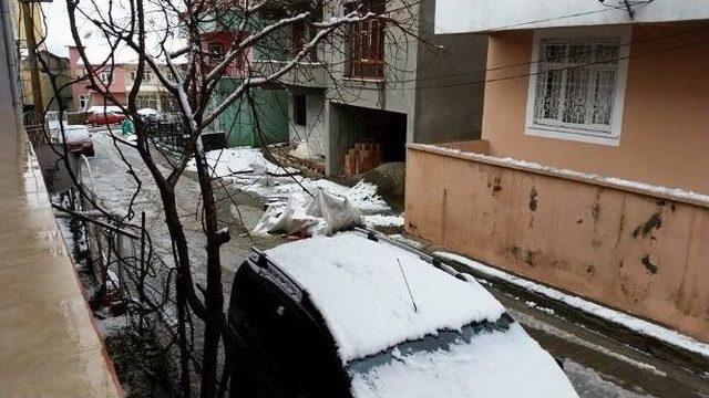 Kar Yağışı Kulp İl&ccedil;esini Beyaz &Ouml;rt&uuml;ye B&uuml;r&uuml;d&uuml; 2