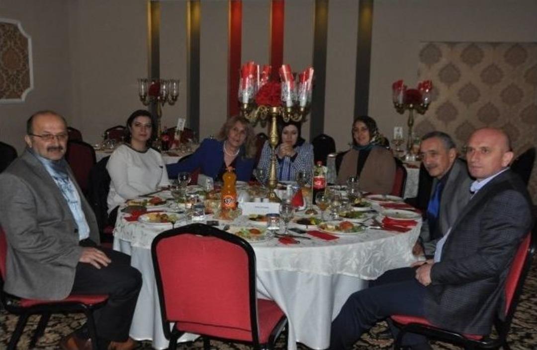 Tkb&rsquo;den Coşkulu Balo G&ouml;sterimi