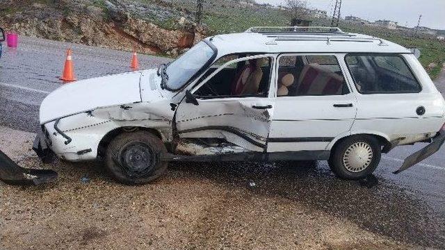 Gaziantep’te Trafik Kazası: 3 Yaralı