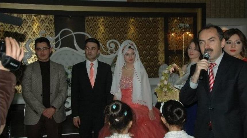 Nişan T&ouml;reninde Mehteran S&uuml;rprizi