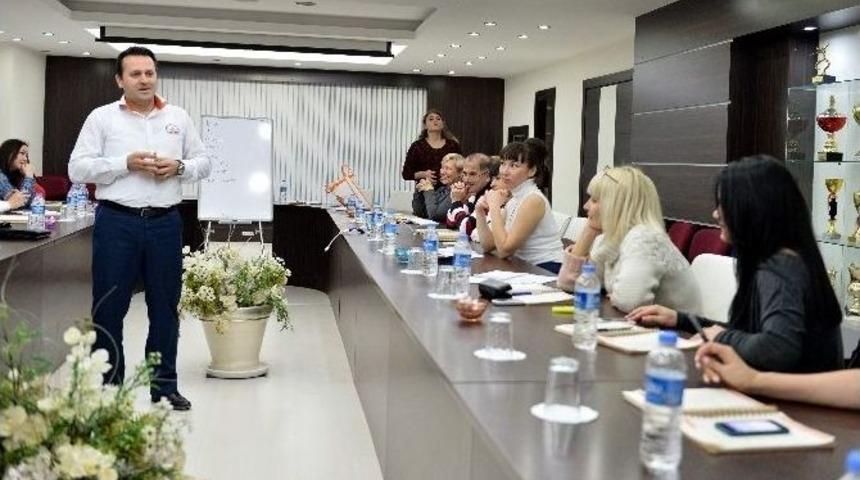 Turun&ccedil; Masa T&uuml;rk&ccedil;e Bilmeyenlere De Hizmet Verecek