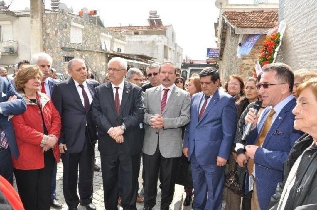 Chp G&uuml;re Ve Ak&ccedil;ay Mahalle Temsilcilikleri A&ccedil;ıldı