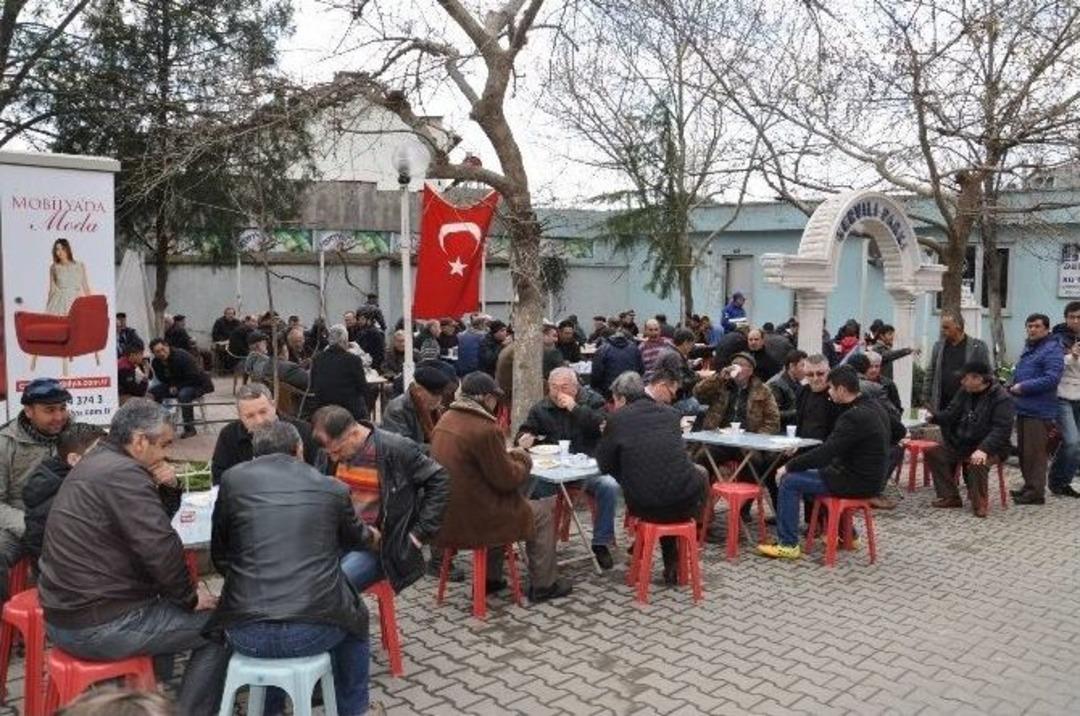 Edremit&rsquo;li Avcılardan &Ccedil;anakkale Şehitleri İ&ccedil;in Hayır