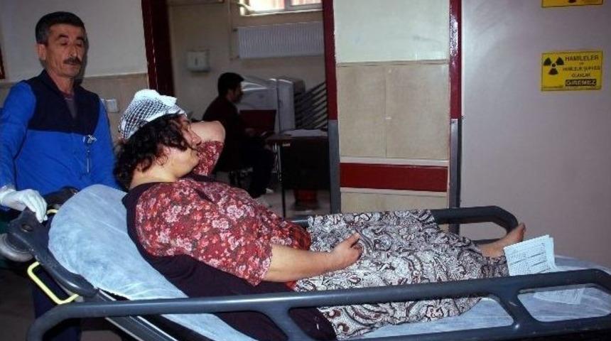 Boşanan Gen&ccedil; Kadının Kafasında Tahta Sandalye Kırdılar