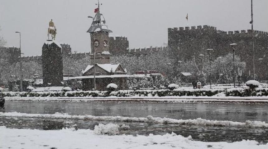 Kocasinan&rsquo;da Yollar A&ccedil;ık