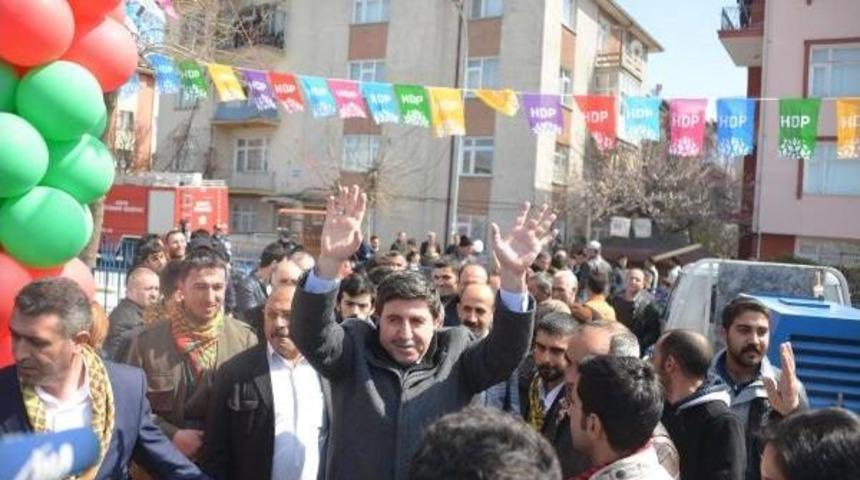 Altan Tan'dan Cumhurbaşkanı'na Kaynana Yakıştırması