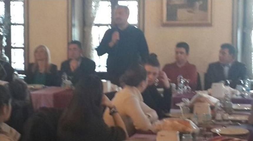 Şampiyon Olan Buzun Sultanlarını B&uuml;y&uuml;kşehir Belediyesi Yemekte Ağırladı