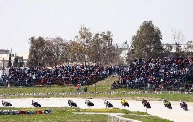 Motosikletçiler İzmir’de Nefesleri Kesti