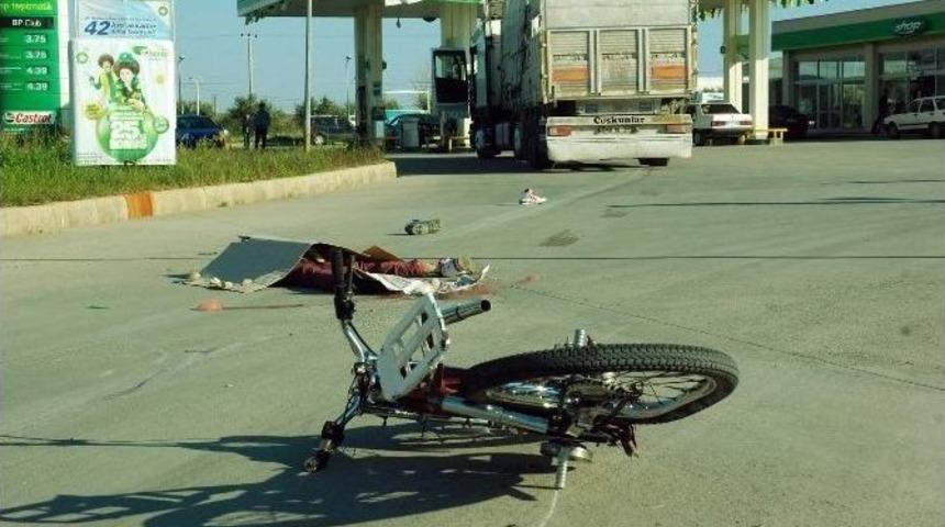 Sabah Yarış Yaparken Jandarmadan Ka&ccedil;an Mobilet S&uuml;r&uuml;c&uuml;s&uuml;, &Ouml;ğleden Sonra Kazada Can Verdi