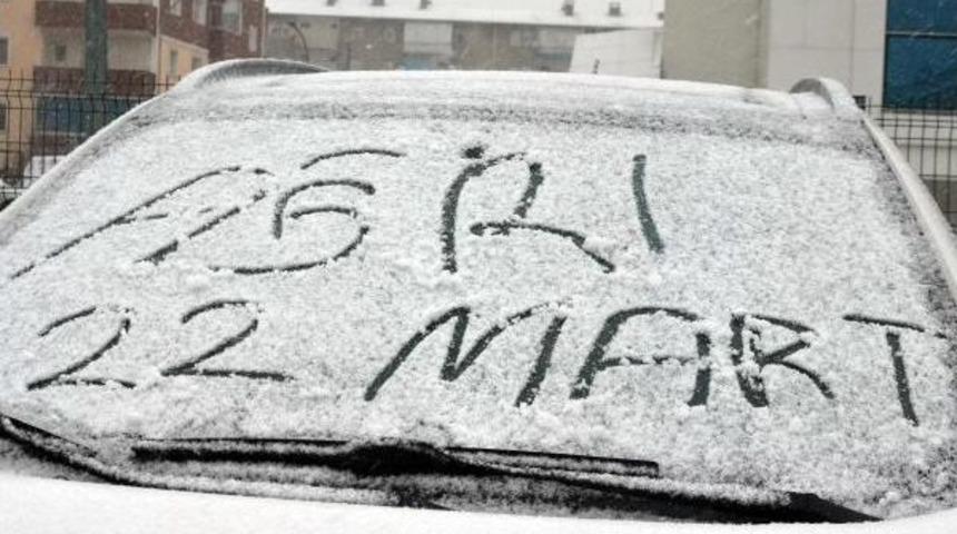 Ağrı&rsquo;Da Eğitime Kar Engeli