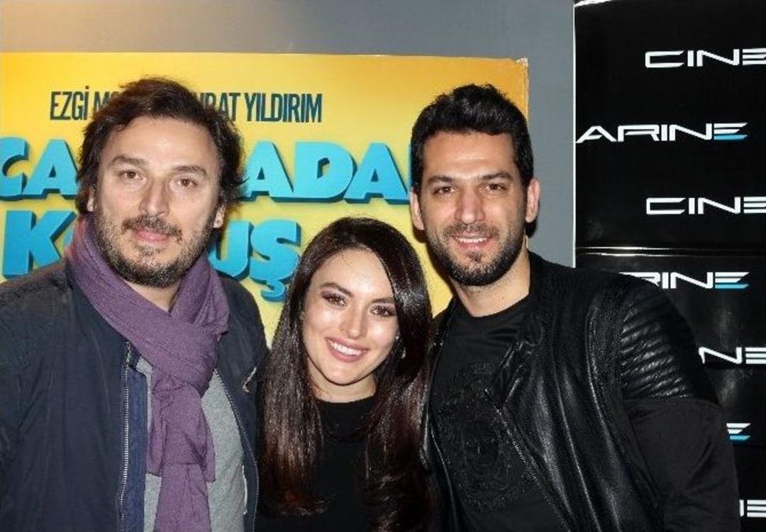 Sinamaseverlere Oyunculardan S&uuml;rpriz