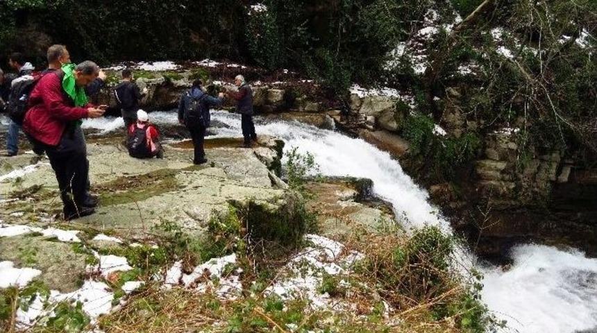 Amanoslar&rsquo;daki Kovuk &Ccedil;ınar Şelalesi&rsquo;ne İlk Turistik Gezi
