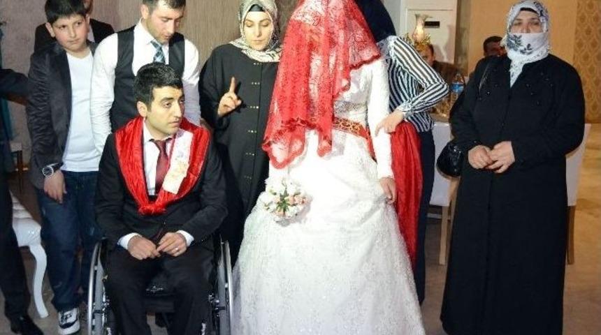 Gazi Yavuz Papağan&rsquo;a G&ouml;rkemli D&uuml;ğ&uuml;n