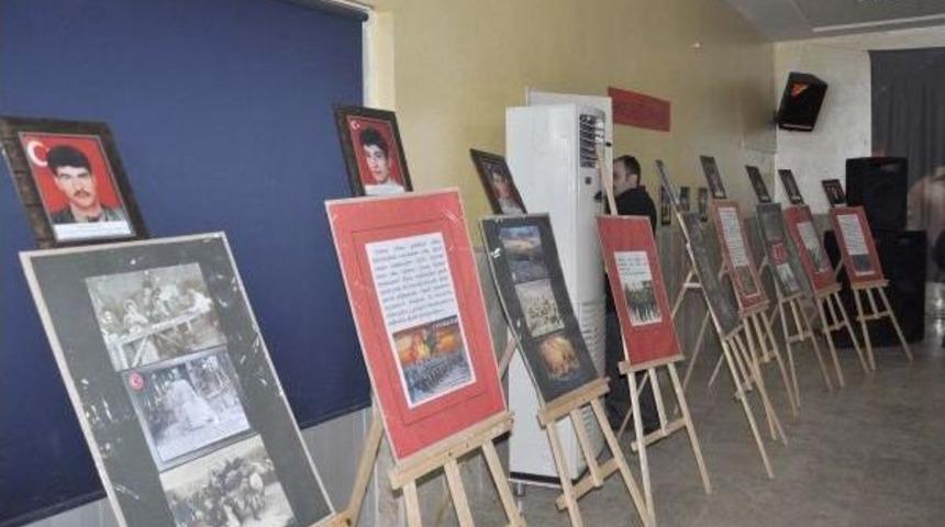 İslahiye'de &Ouml;ğrencilerin Oyunu Duygulandırdı