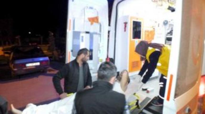 Besici, Işyerine Gelen 3 Kişiyi Vurup Ka&ccedil;tı