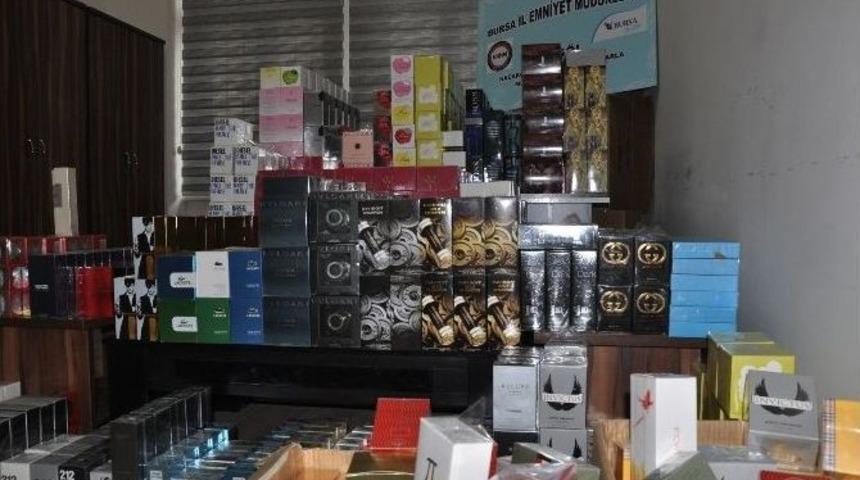 İneg&ouml;l Polisinden Ka&ccedil;ak Parf&uuml;m Operasyonu