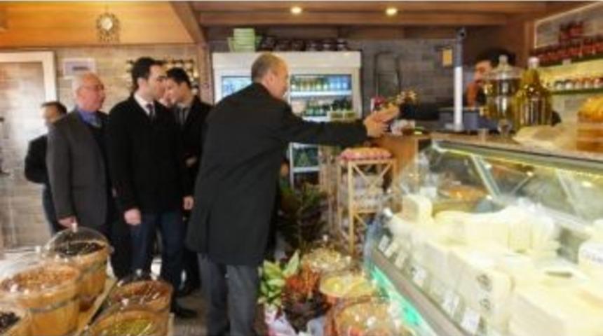 Burhaniye&rsquo;de İki Kaymakamlı İşyeri A&ccedil;ılışı