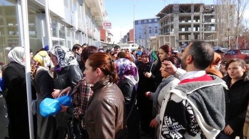 İş Yerini Kilitleyip Sırra Kadem Bastı