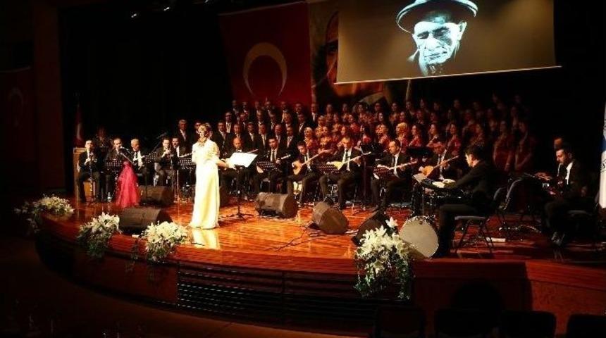 Aşık Veysel Türküleriyle Anıldı