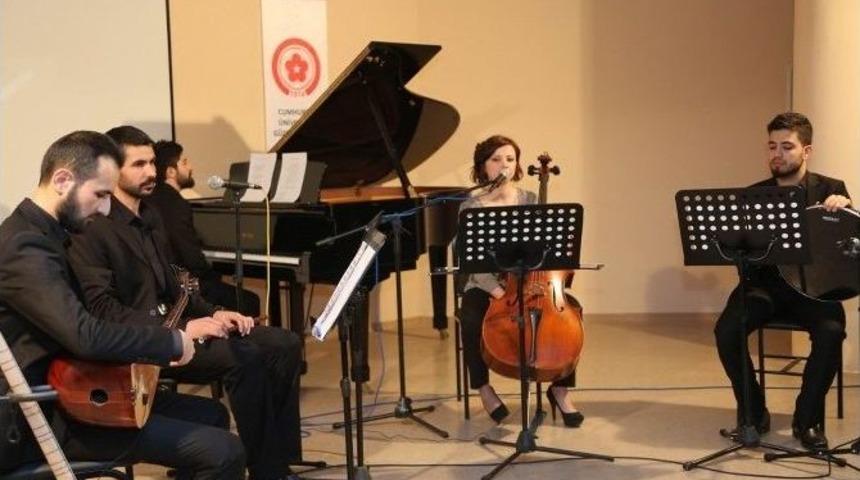 Aşık Veysel T&uuml;rk&uuml;lerle Anıldı