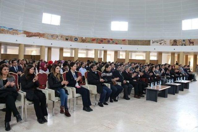 Nevşehir’de ‘hafif Malzeme Çelik’ Adlı Konferans Düzenlendi