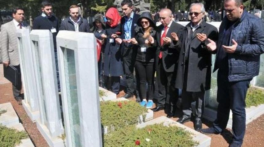 Ekşioğlu Vakfı'nın 2 Bin &Uuml;yesi &Ccedil;anakkale Şehitliğini Ziyaret Etti