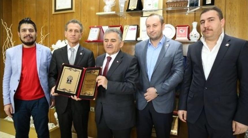 Esnaf Sanatk&acirc;rlar Derneği Y&ouml;neticilerin Melikgazi Belediye Ziyareti