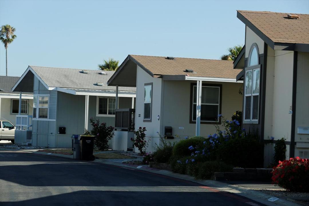 'Para kasaları' l&uuml;ks i&ccedil;inde y&uuml;z&uuml;yor 