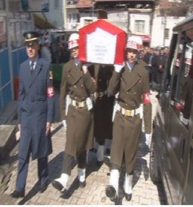 Hastanede Tedavi Gören Asker Yaşamını Yitirdi