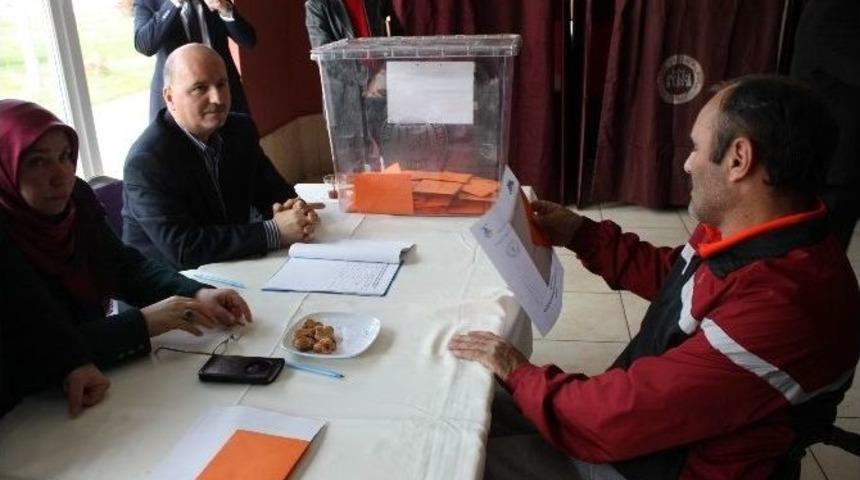 Ak Parti Stk Temay&uuml;l Yoklaması