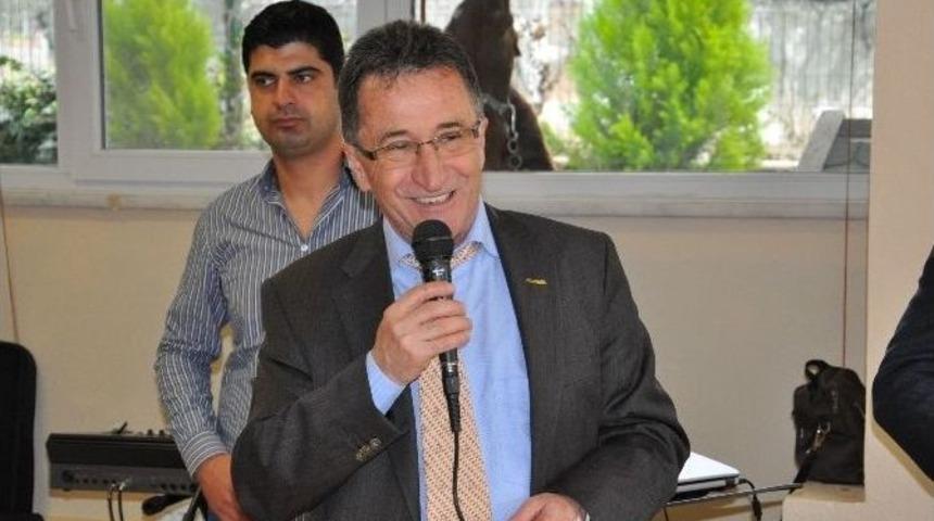 Başkan Saka, Yaşlılar Haftası&rsquo;nı Kutladı