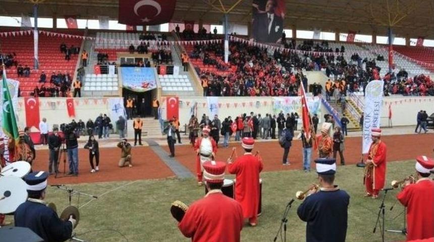 Sel&ccedil;uk&rsquo;ta Nevruz Coşkusu
