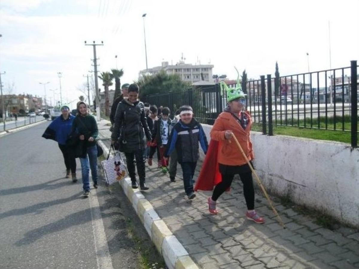 Hem Oynadılar, Hem &Ouml;ğrendiler