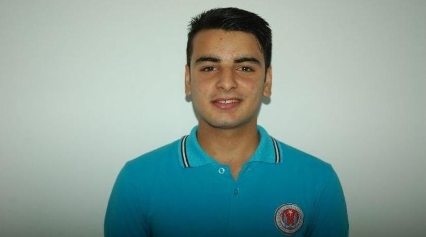 Ayşe Rıza Kasapoğlu&rsquo;nun G&uuml;zel Kur&rsquo;an Okuma Gururu