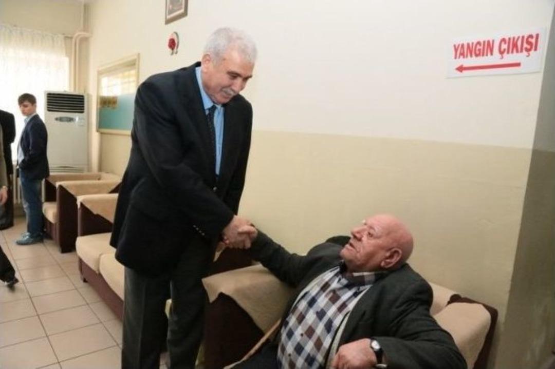 Kırklareli Huzurevi&rsquo;ne Anlamlı Ziyaret