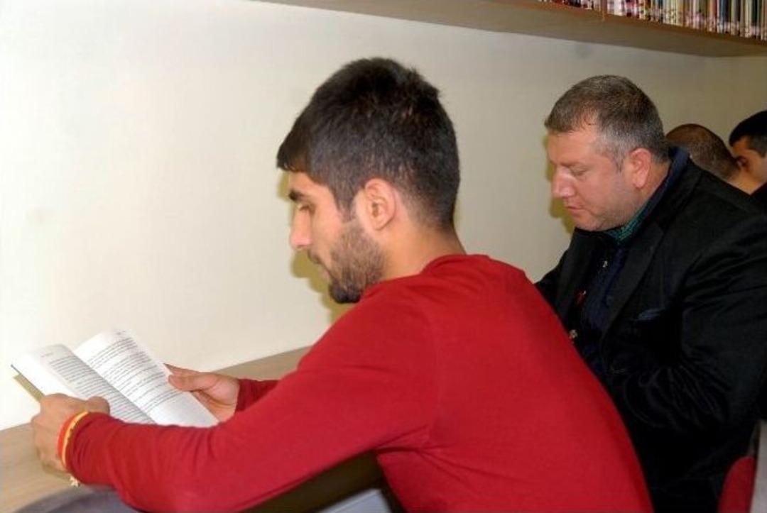 Diyarbakır&rsquo;da Y&uuml;k&uuml;ml&uuml;ler İ&ccedil;in K&uuml;t&uuml;phane A&ccedil;ıldı